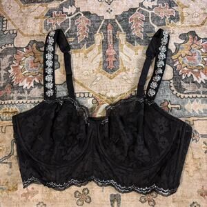 Victoria's Secret Dream Angels Black Lace Bra 38D Sexy Sequin bedazzle